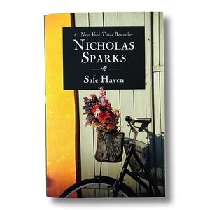 Safe Haven by Nicholas Sparks Paperback Excellent New York Times Bestseller Book